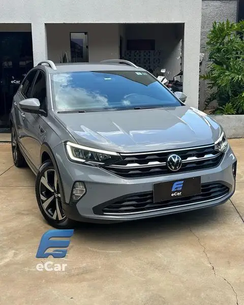 Carro Volkswagen Nivus 2023 Highline 200 TSI