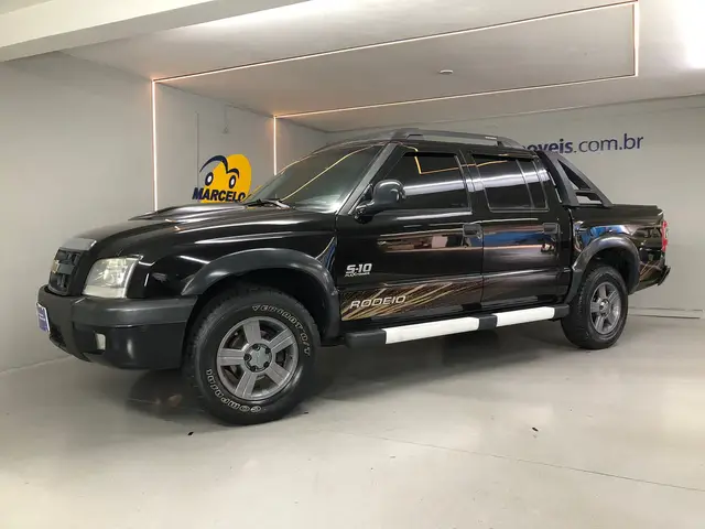 Carro Chevrolet S10 Cabine Dupla 2011 S10 Rodeio 2.4 Flexpower 4X2 (Cab Dupla)