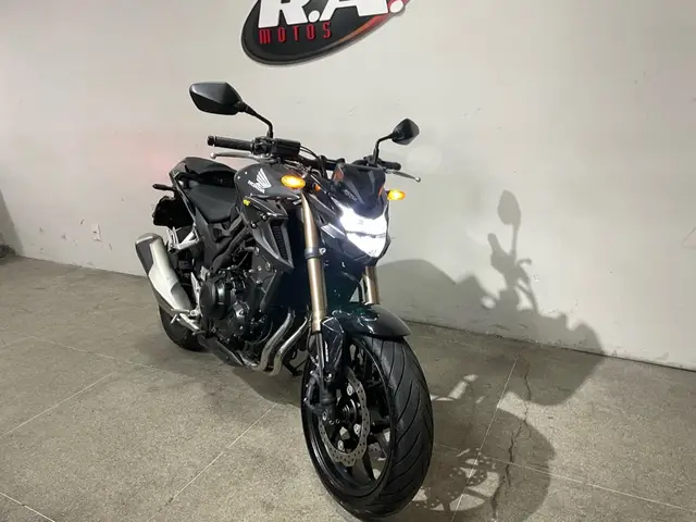 Moto Honda CB 500F 2023 (ABS)