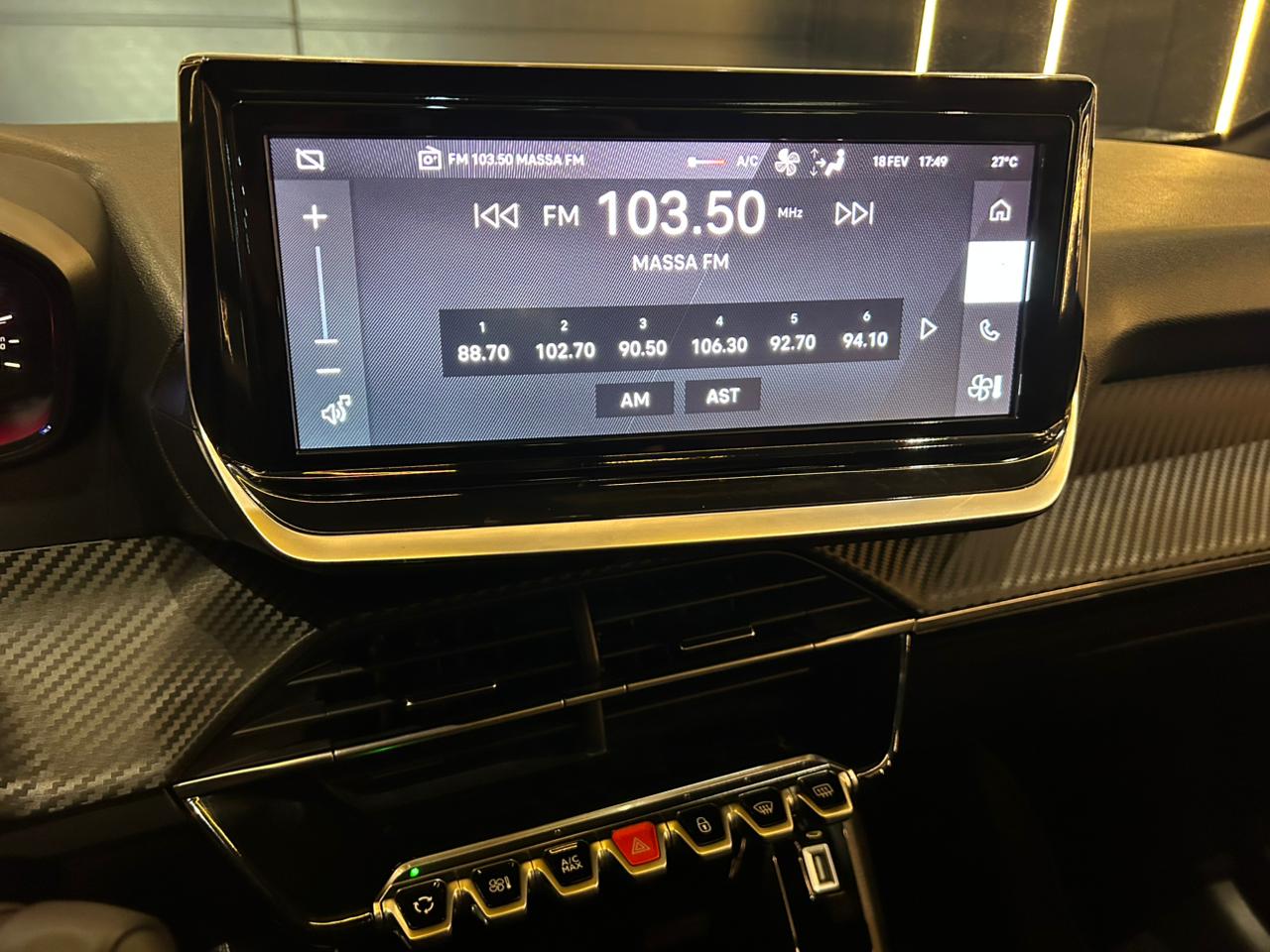 peugeot 208 style 1.0