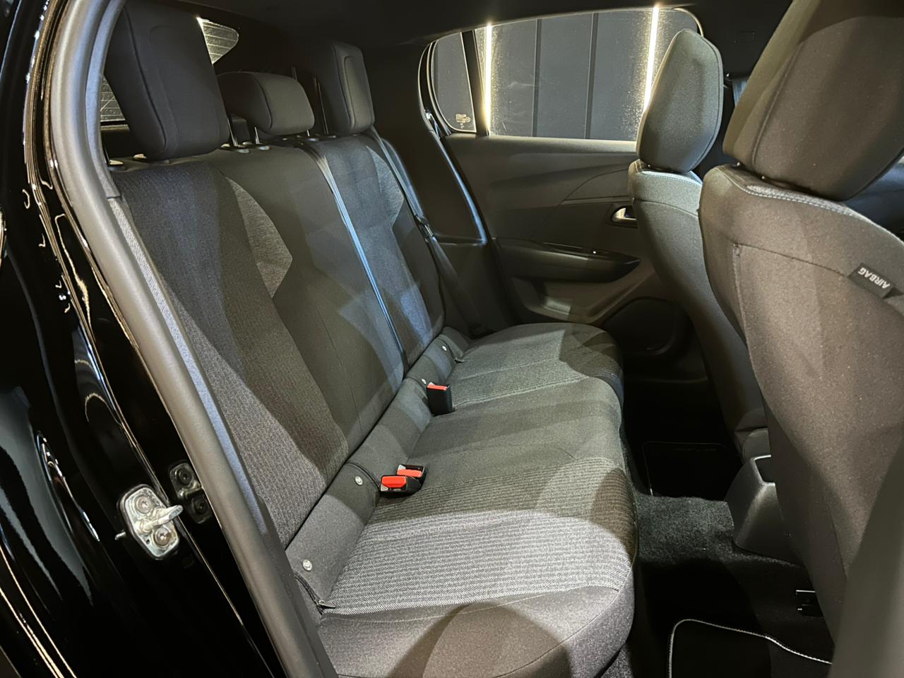 peugeot 208 style 1.0