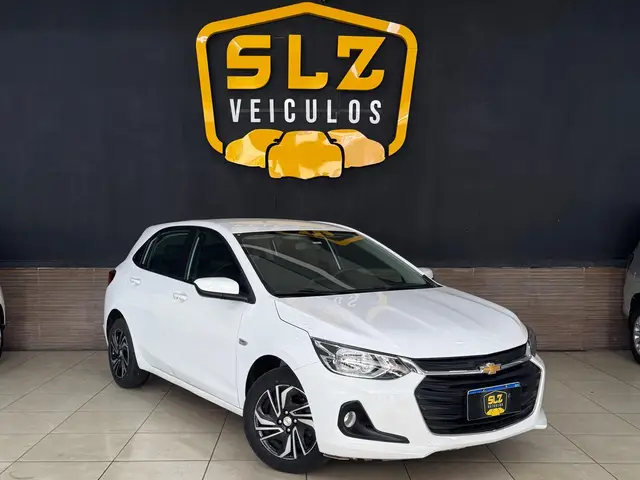 Carro Chevrolet Onix Plus 2024 LT 1.0
