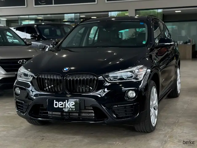 Carro BMW X1 2017 2.0 xDrive25i Sport ActiveFlex