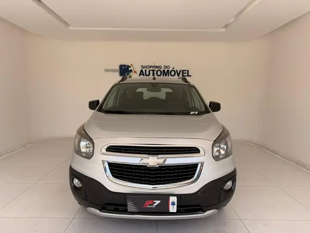 Carro Chevrolet Spin 2016 Activ 1.8 (Flex) (Aut)