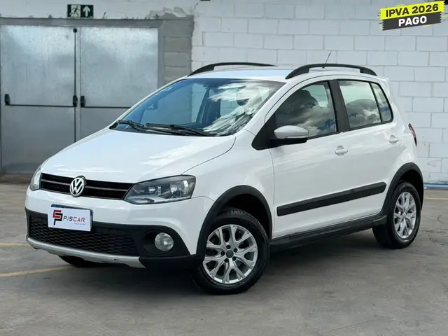 Carro Volkswagen CrossFox 2014 I-Motion 1.6 VHT (Flex)