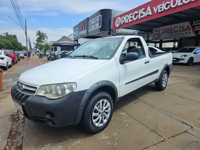 Carro Fiat Strada 2012 Working 1.4 (Flex)