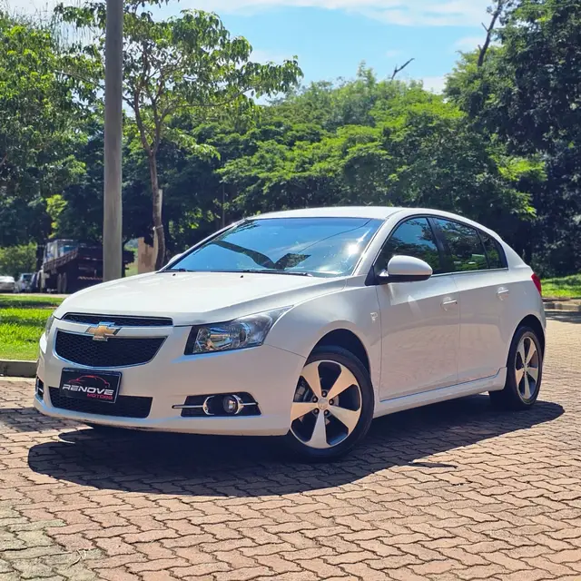 Carro Chevrolet Cruze 2013 LT 1.8 16V Ecotec (Flex)