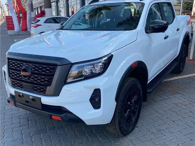 Carro Nissan Frontier 2026 Pro-4X 2.3 Turbo 4x4 AT