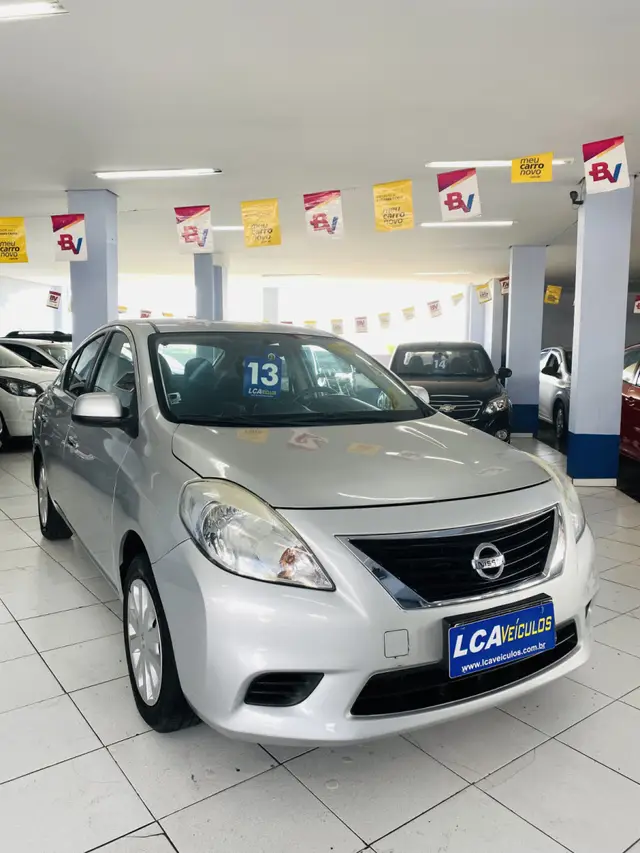 Carro Nissan Versa 2013 1.6 16V SV (Flex)