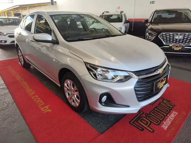 Carro Chevrolet Onix 2023 LT 1.0