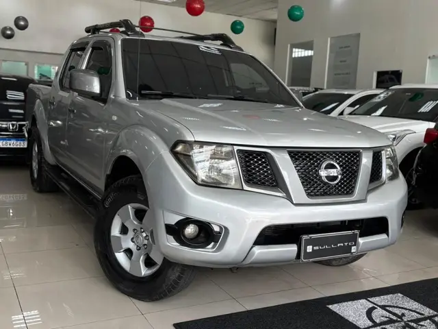 Carro Nissan Frontier 2014 2.5 TD CD 4x2 SV Attack