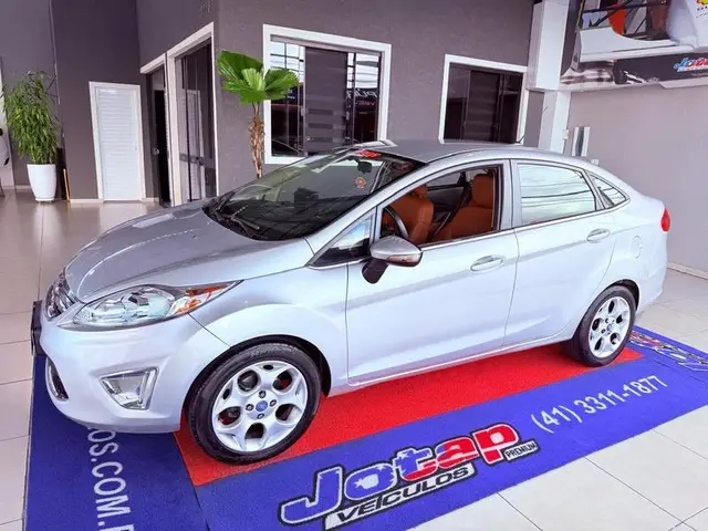 Carro Ford Fiesta Sedan 2012 1.6 (Flex)