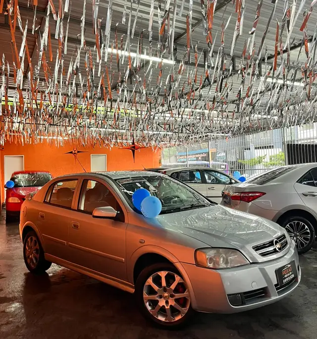 Carro Chevrolet Astra Hatch 2011 Advantage 2.0 (Flex)