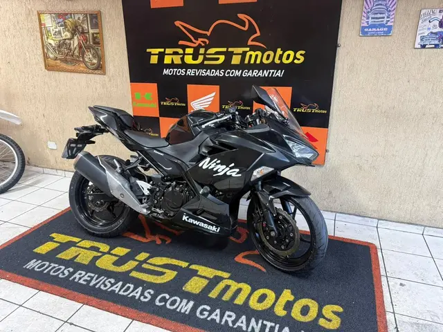Moto Kawasaki Ninja 2019 400