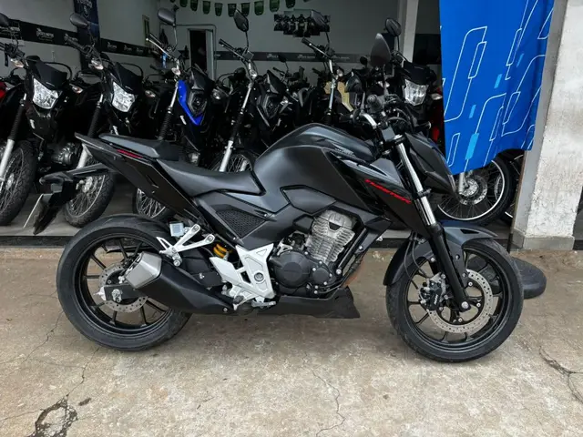 Moto Honda CB 300F Twister 2023 (CBS)