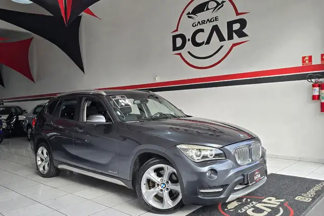 Carro BMW X1 2014 2.0 sDrive20i (Aut)