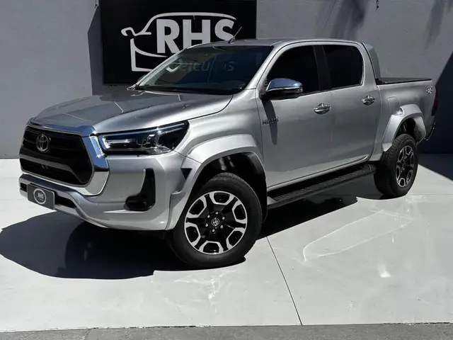 Carro Toyota Hilux Cabine Dupla 2024 SRX Plus 4x4 2.8 Diesel