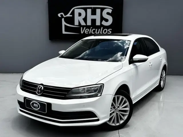 Carro Volkswagen Jetta 2016 2.0 Comfortline Tiptronic (Flex)