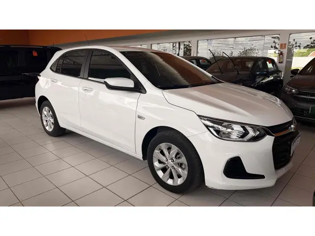Carro Chevrolet Onix 2023 LT 1.0