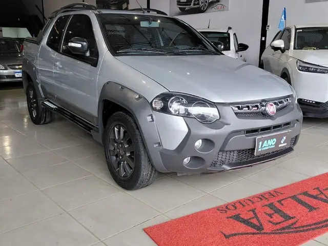 Carro Fiat Strada 2018 Adventure 1.8 16V (Flex) (Cabine Dupla)