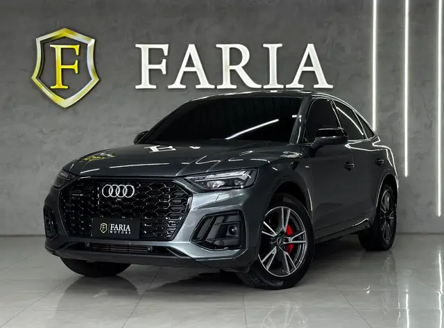 Carro Audi Q5 2023 Performance Black TFSIe