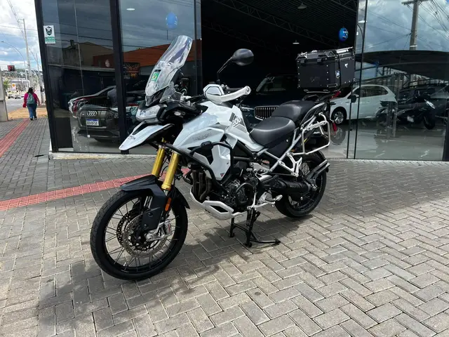 Moto Triumph Tiger 1200 2022 Rally Pro