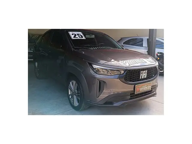 Carro Fiat Fastback 2025 Turbo 200
