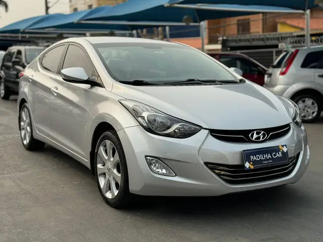 Carro Hyundai Elantra 2013 Sedan 1.8 GLS (aut)