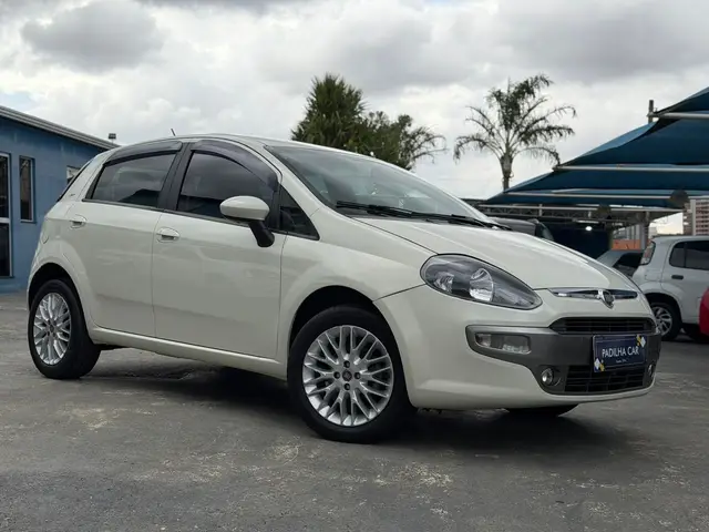 Carro Fiat Punto 2014 ESSENCE SP 1.6 Flex 16V 5p