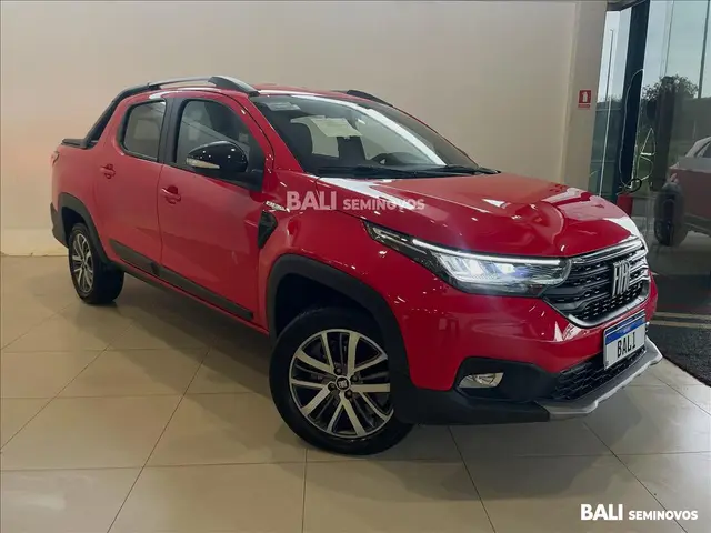Carro Fiat Strada 2025 Volcano 1.3 Flex 8V CD Aut.