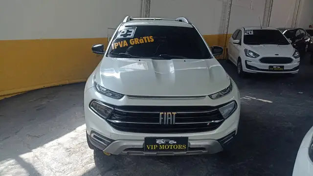 Carro Fiat Toro 2023 Volcano 2.0 TDI 4x4 (Aut)