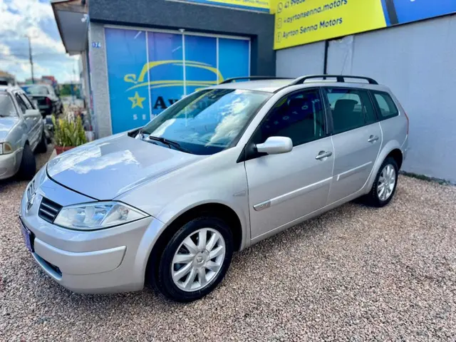 Carro Renault Megane Grand Tour 2012 Mégane Grand Tour Dynamique 1.6 16V (flex)