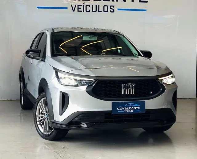 Carro Fiat Fastback 2024 Turbo 200