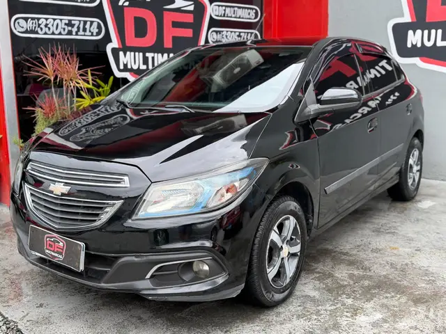 Carro Chevrolet Onix 2014 HATCH LTZ 1.4 8V FlexPower 5p Mec.