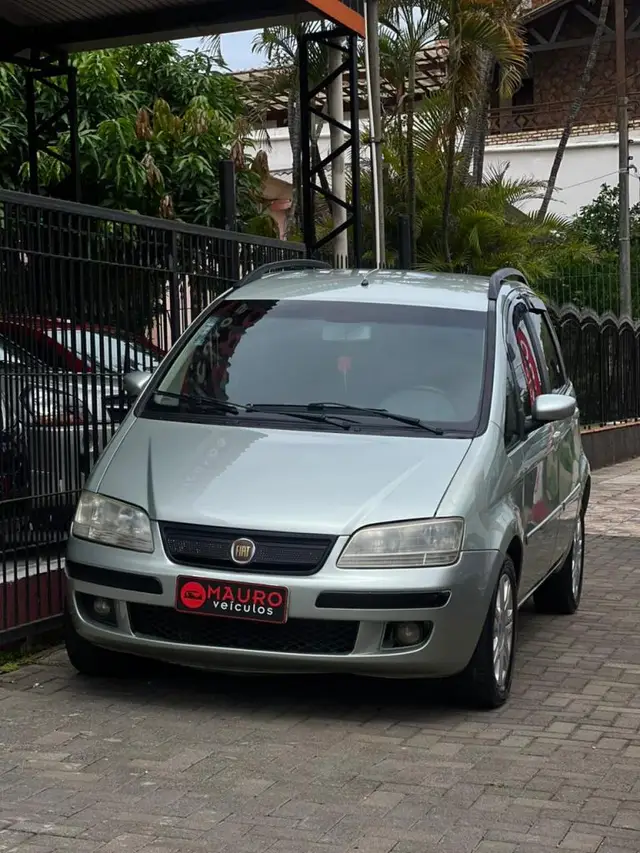 Carro Fiat Idea 2010 ELX 1.4 (Flex)