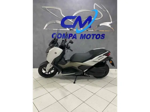 Moto Yamaha XMax 2025 250 Connected