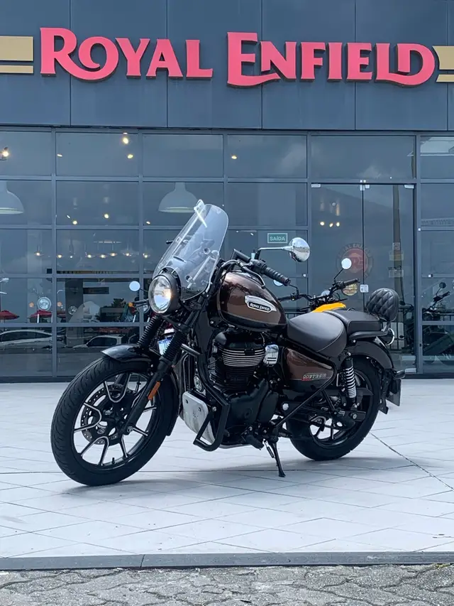 Moto Royal Enfield Meteor 350 2024 Stellar