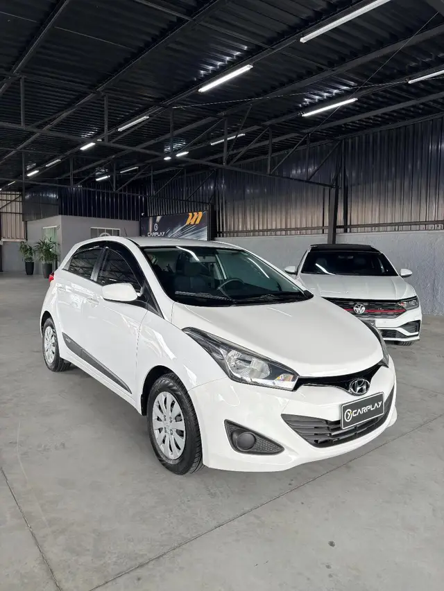 Carro Hyundai HB20S 2014 1.6 Comfort Style (Flex)