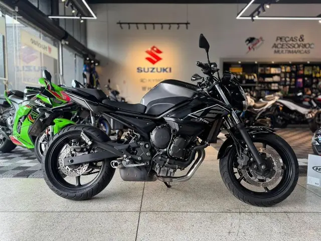 Moto Yamaha XJ6 N 2017 XJ6 N 600 (ABS)