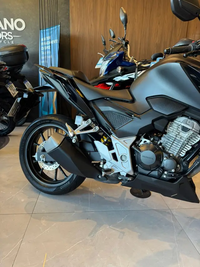 Moto Honda CB 300F Twister 2025 (ABS)
