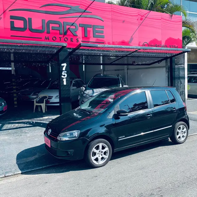 Carro Volkswagen Fox 2014 1.6 VHT Highline I-Motion (Aut) (Flex)