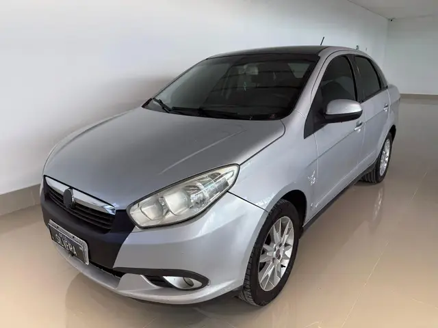 Carro Fiat Grand Siena 2013 Evo Attractive 1.4 8V (Flex)