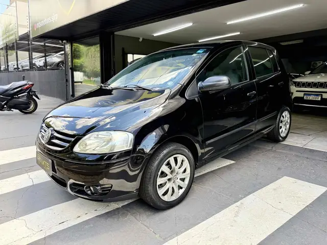 Carro Volkswagen Fox 2006 Plus 1.6 8V (Flex)