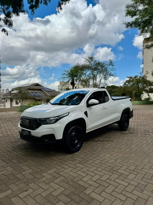 Carro Fiat Strada 2023 Freedom 1.3 CS Plus (Flex)