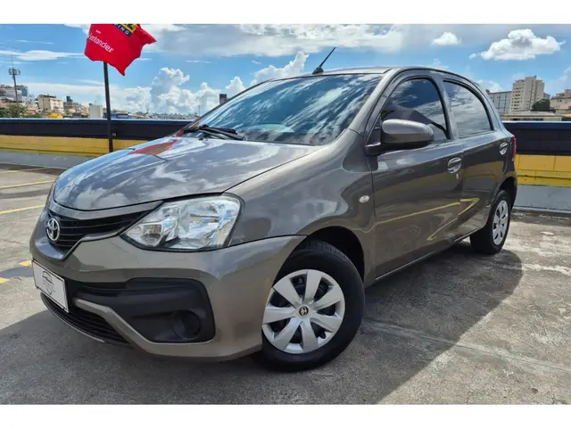 Carro Toyota Etios 2018 X 1.3 (Flex)