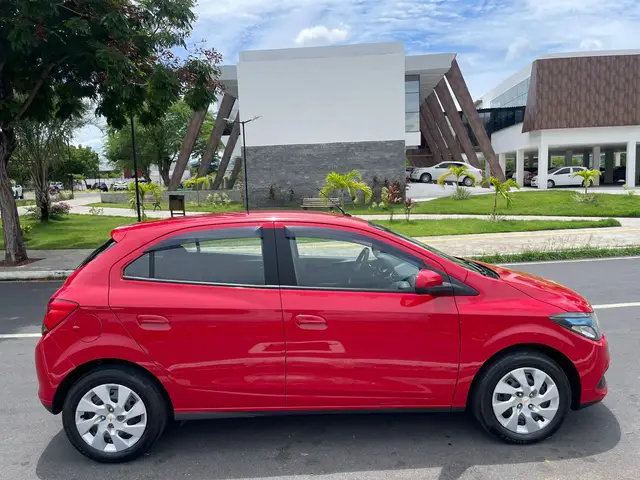 Carro Chevrolet Onix 2013 1.4 LT SPE/4