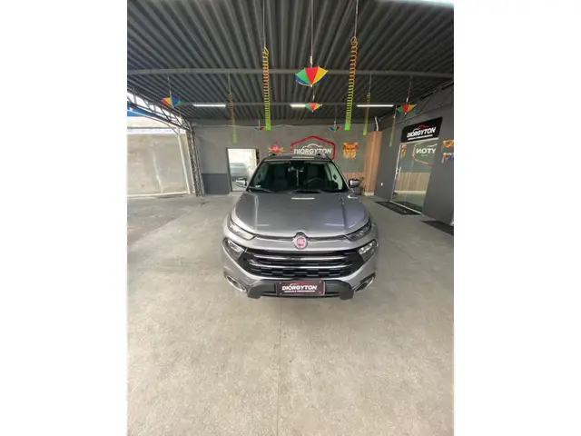 Carro Fiat Toro 2020 Volcano 2.4 AT9 4x2 (Flex)