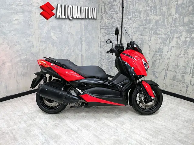 Moto Yamaha XMax 2023 ABS