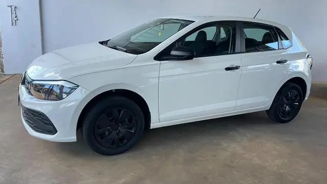 Carro Volkswagen Polo 2023 Track 1.0 Flex 12V 5p