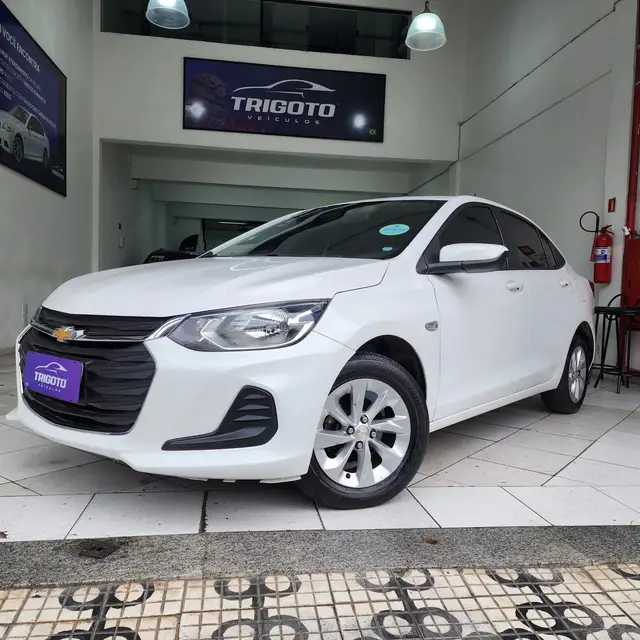 Carro Chevrolet Onix Plus 2022 1.0 LT (Flex)
